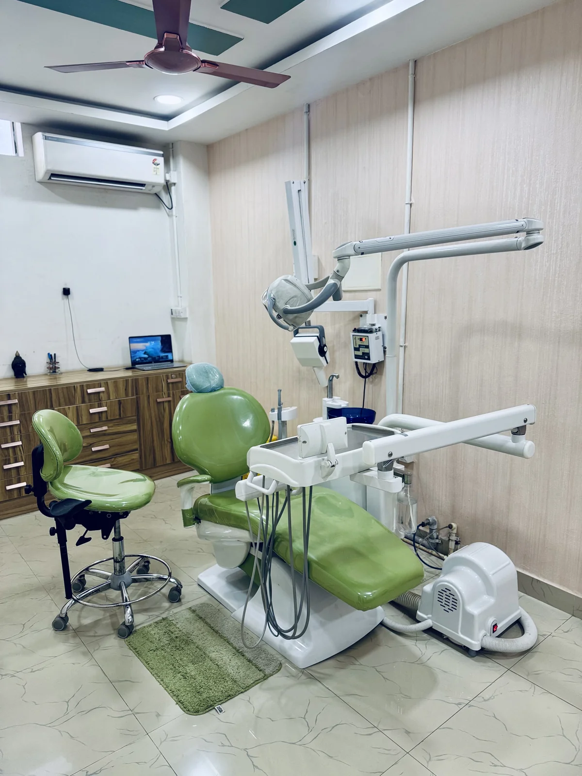 Shanthi Dental Care - Clinic Interior